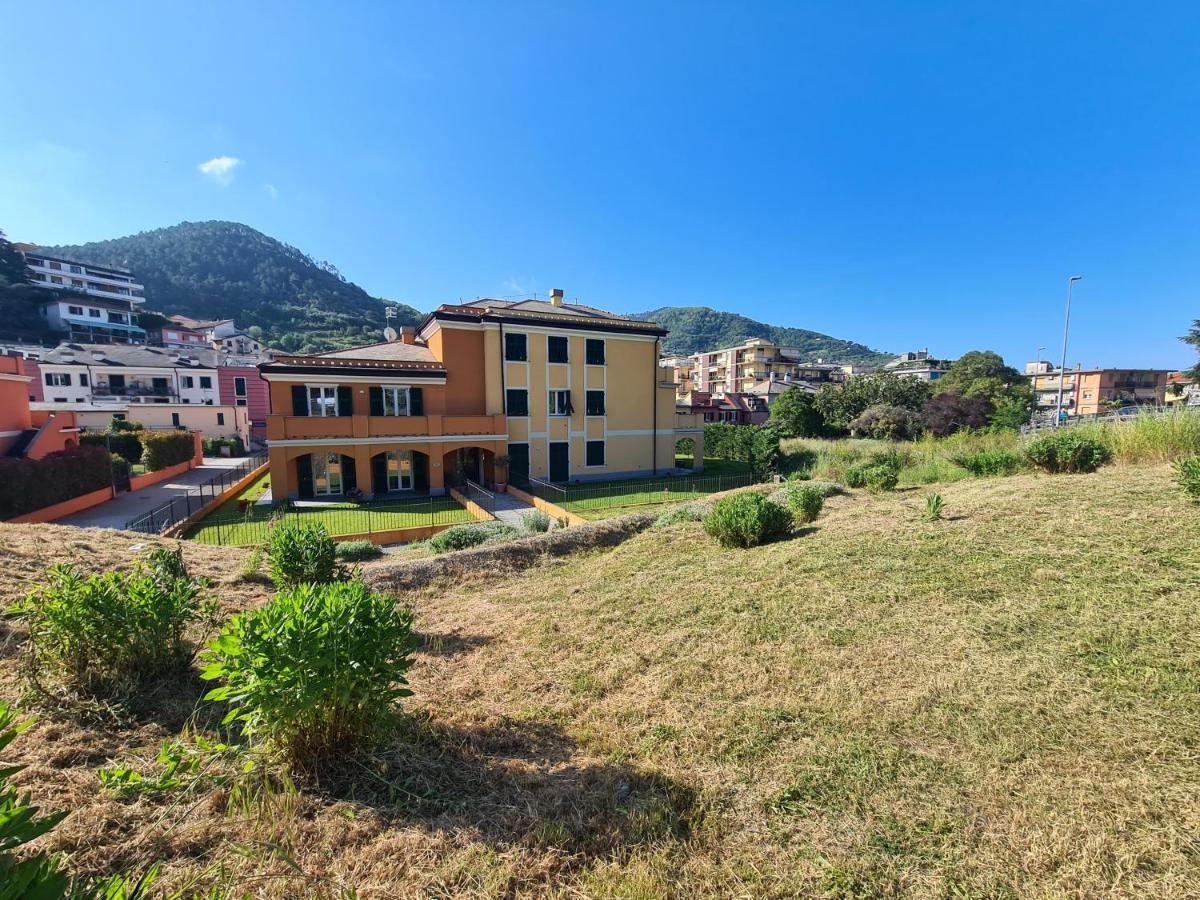 Апартаменты Santa Caterina Леванто Экстерьер фото